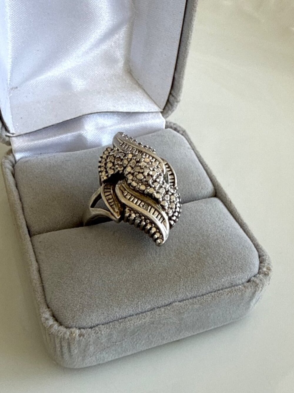 Vintage 90's  Cluster Ribbon Cocktail Ring 925 Silver Size 7